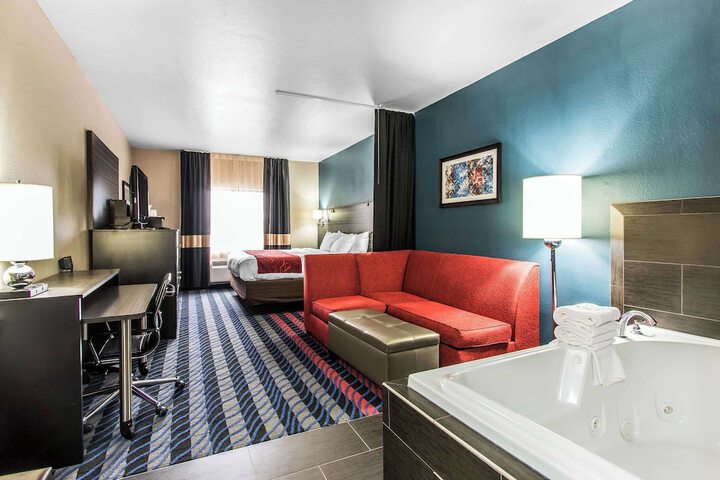 Room 26 of 64