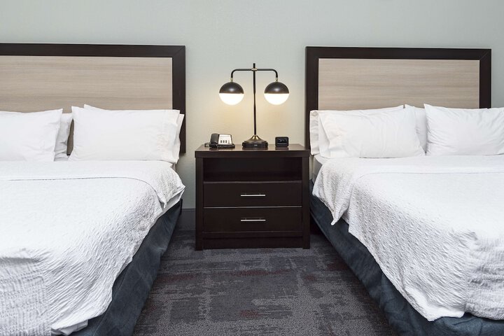Hampton Inn & Suites Raleigh Downtown