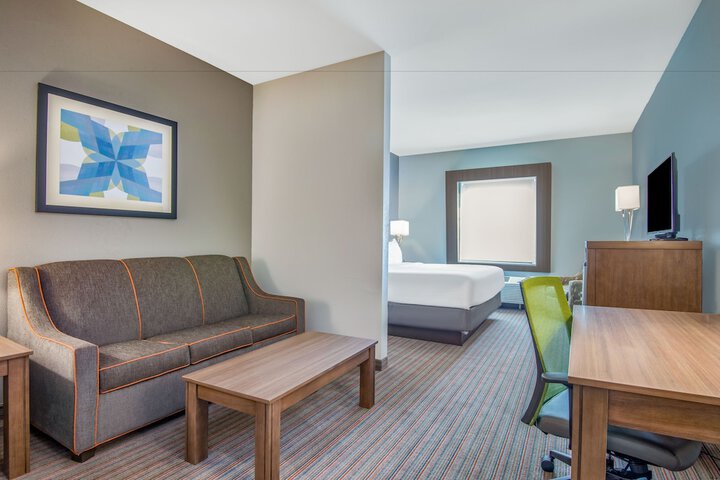 Holiday Inn Express & Suites Stillwater - University Area by IHG