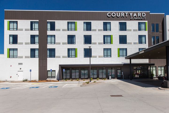 Hotel 2 of 49
