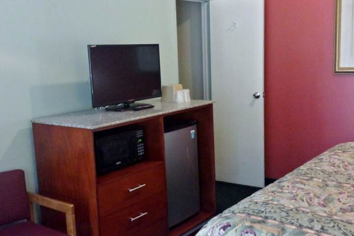 Budget Inn Fairport
