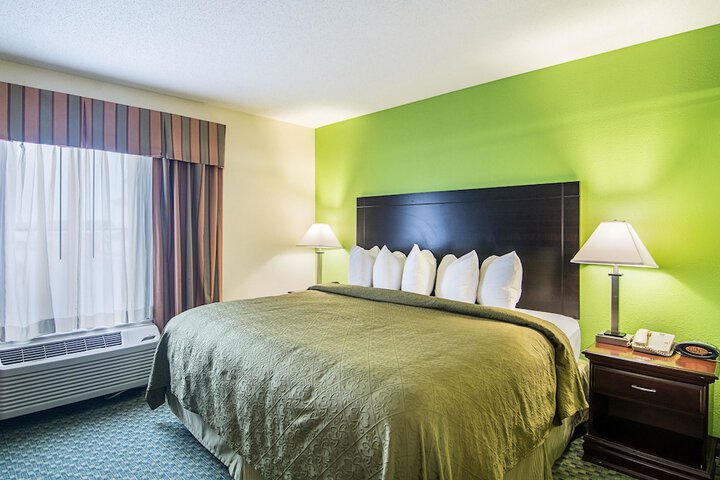 Room 18 of 42