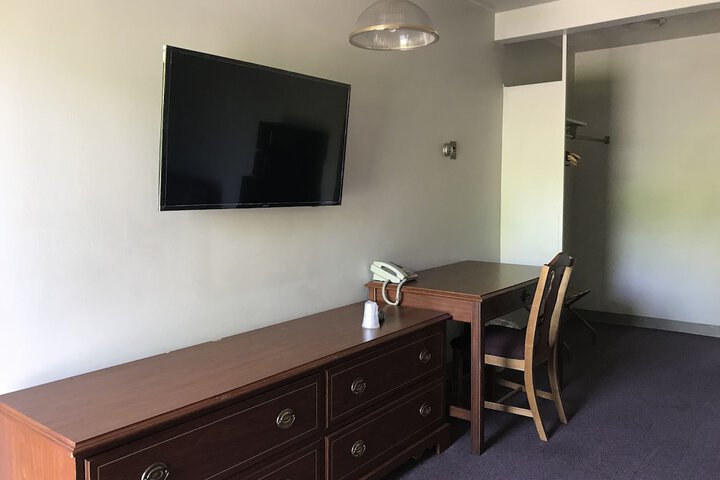 Room 34 of 38