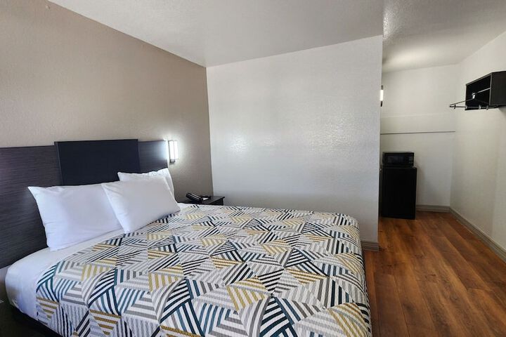 Motel 6 Conroe TX