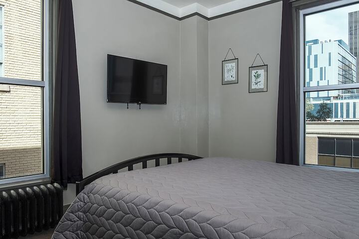 Room 67 of 166