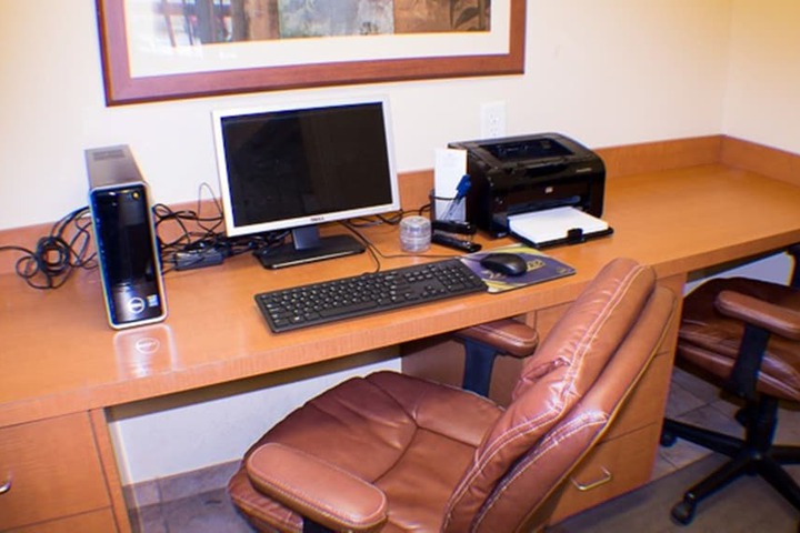 Business Center 61 of 61