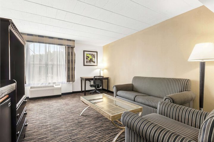 Best Western Hazlet Inn
