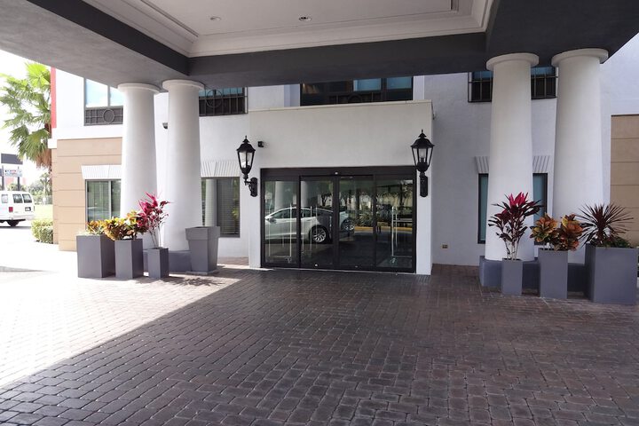 Hotel 3 of 56
