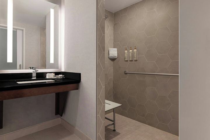 Room 30 of 62