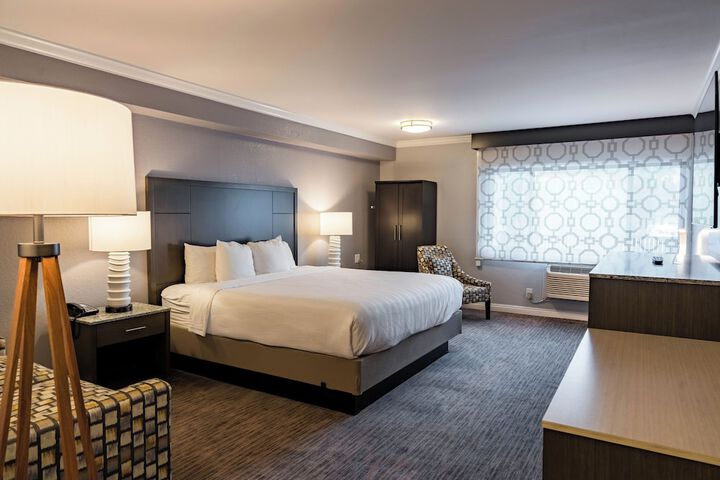 Room 34 of 150