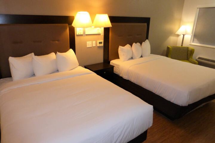 Room 14 of 16