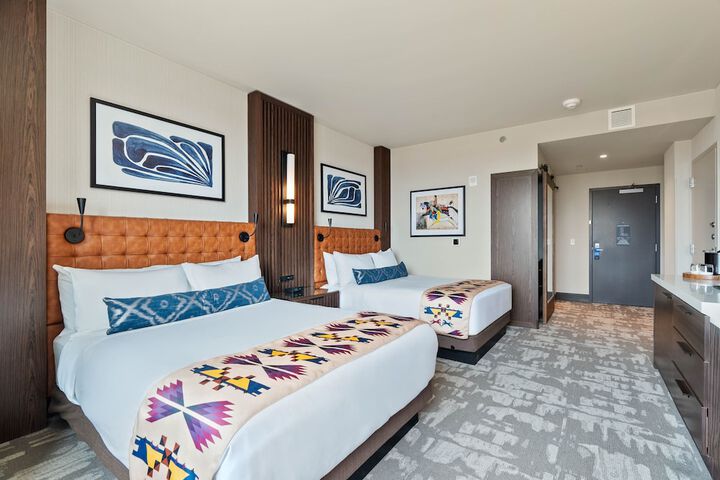 Room 12 of 27