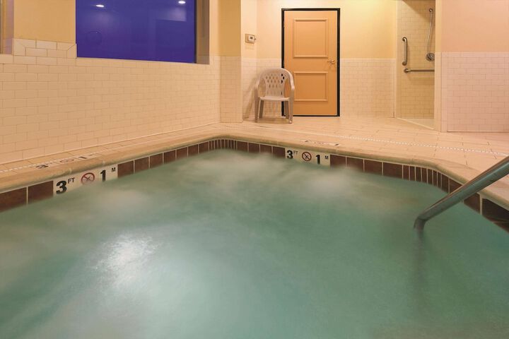 Pool 8 of 50