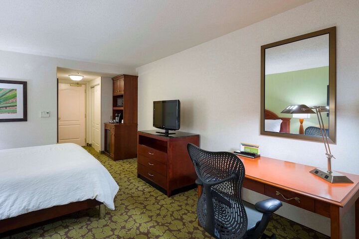 Room 15 of 38