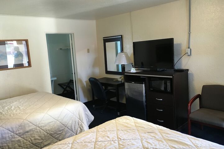 Room 20 of 28