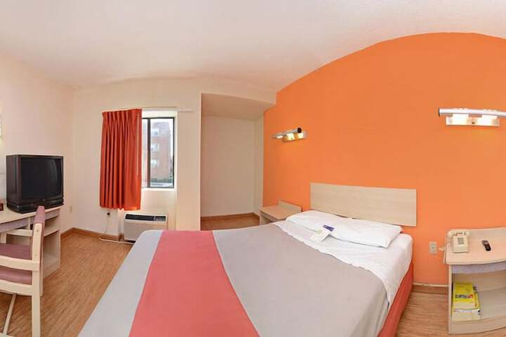 Room 16 of 31