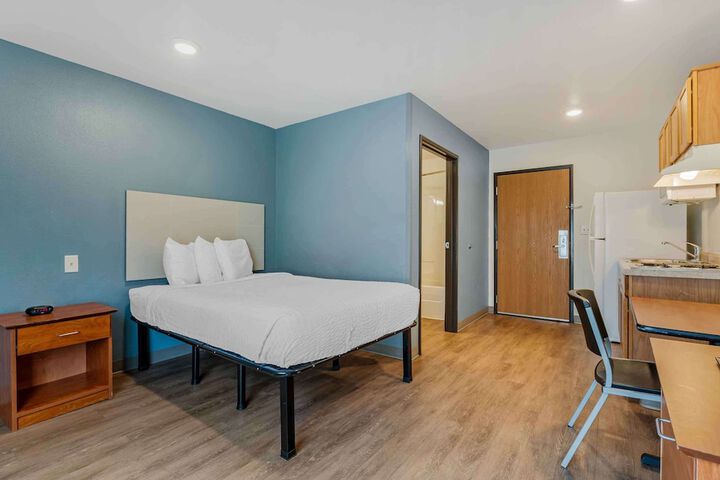Room 18 of 25