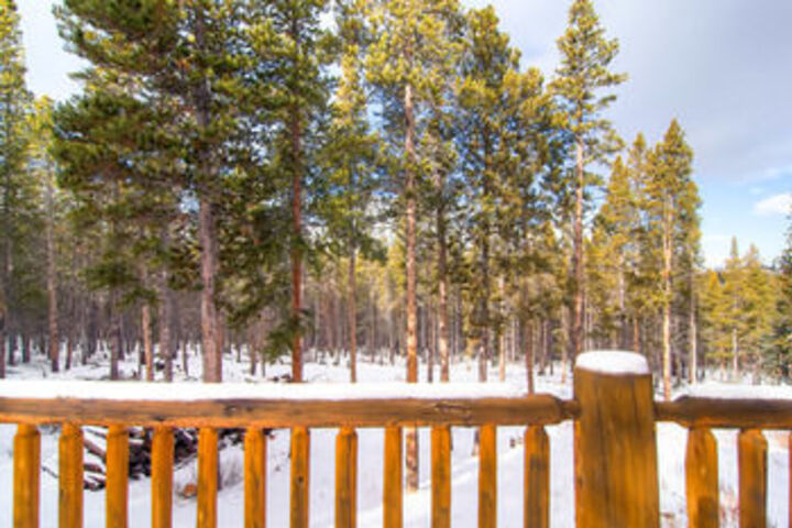 Snowshoe Retreat Boreas Pass by Pinnacle Lodging
