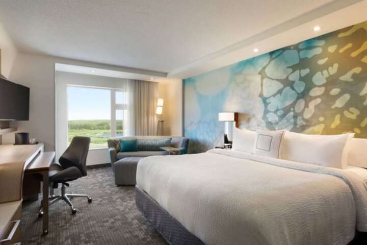 Courtyard by Marriott Burlington