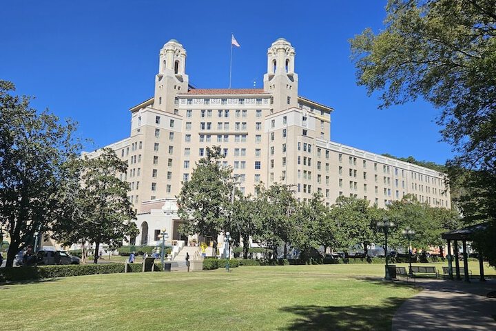 Arlington Resort Hotel and Spa