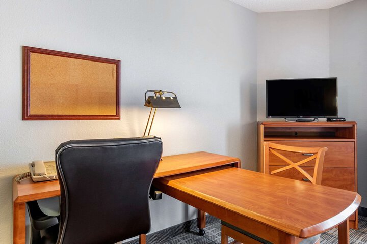Room 19 of 29
