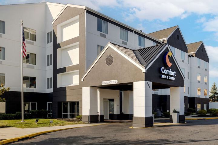 Hotel 2 of 43