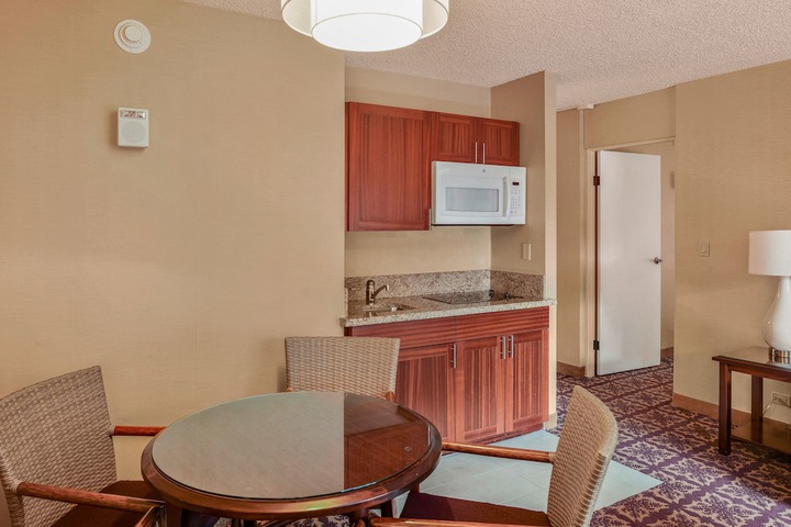 Hilo Hawaiian Hotel Trademark Collection by Wyndham
