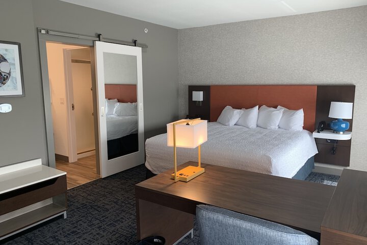 Room 18 of 34