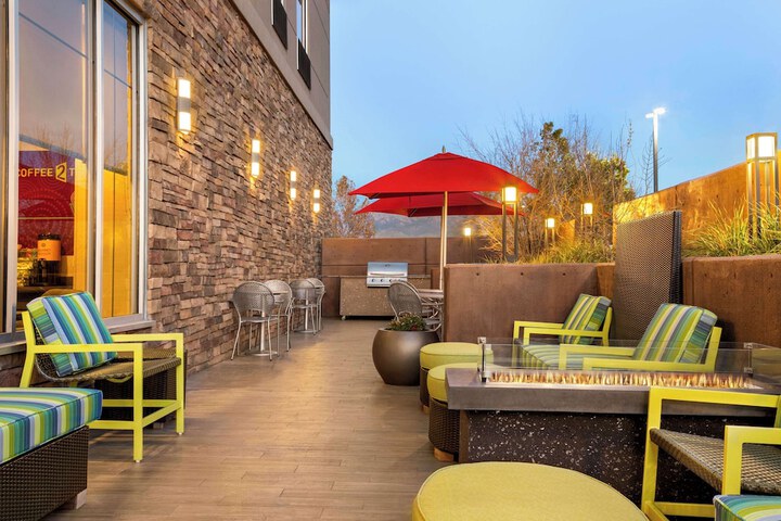 Terrace/Patio 63 of 68