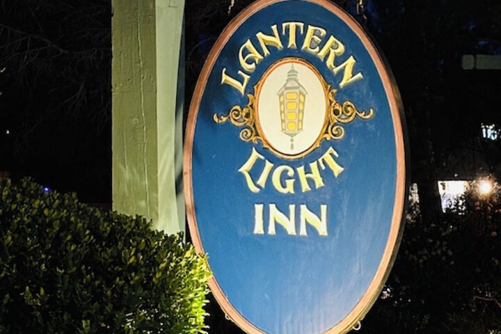 Hotel 4 of 91