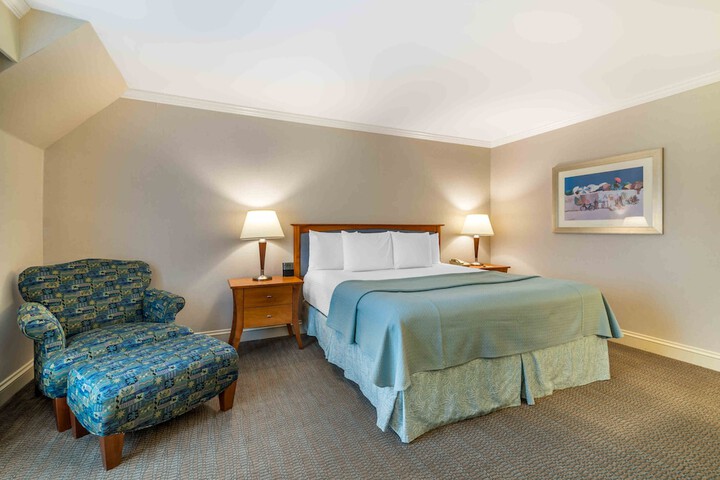 Room 21 of 71