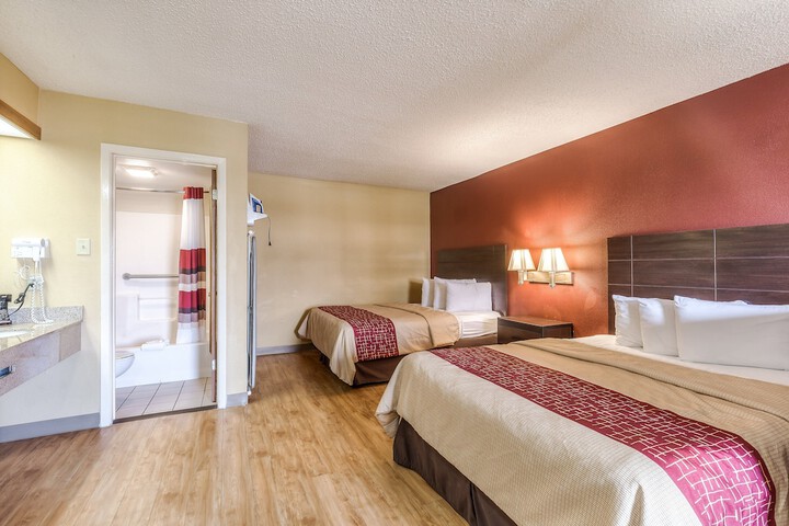 Room 28 of 44