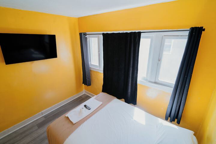 Clarendon Hotel