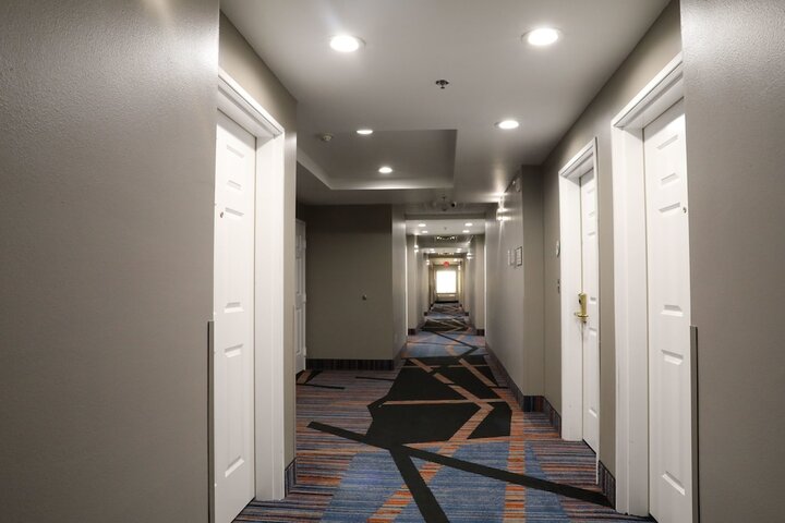 Ballroom/Hall 38 of 41