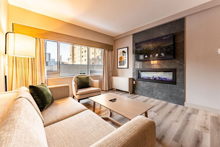 Park Town Hotel