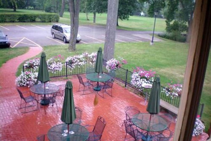 Montague Inn