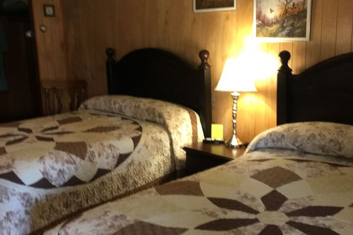 Room 7 of 18