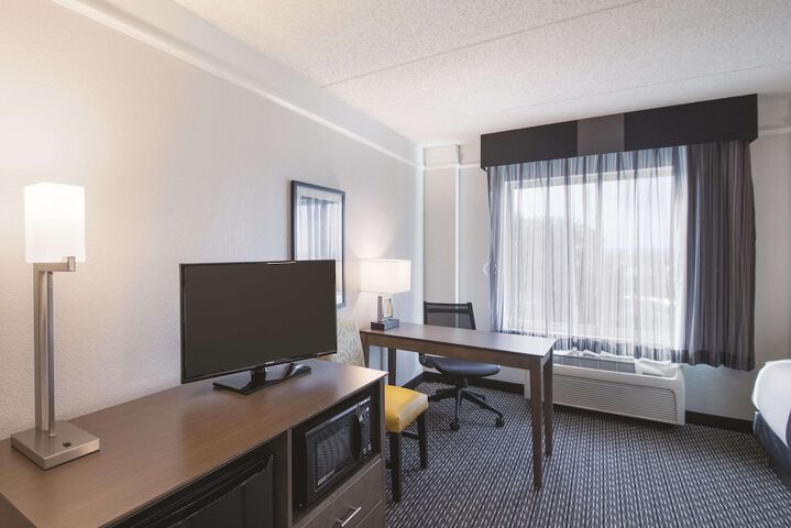Room 22 of 50