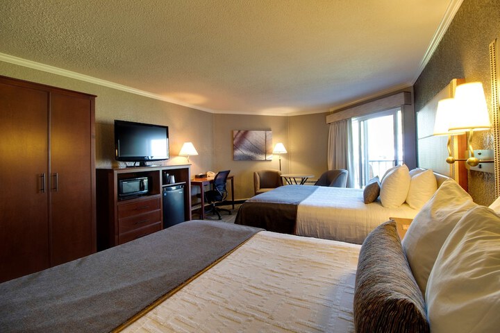 Room 61 of 80