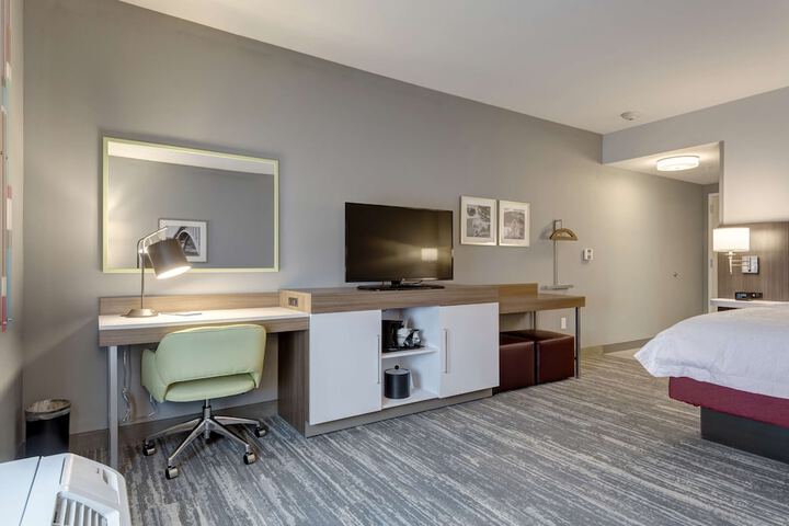 Room 26 of 47