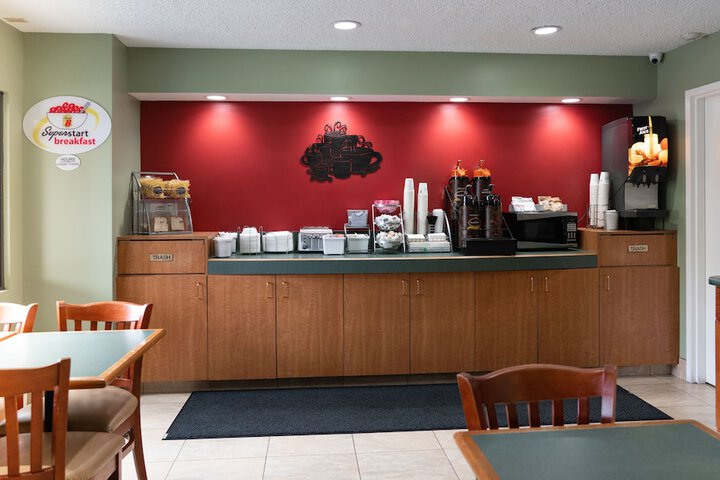 Breakfast/Coffee Service 42 of 49