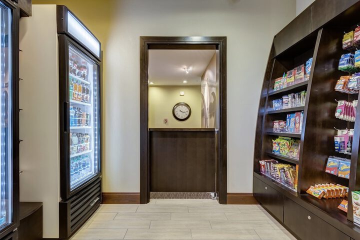 Staybridge Suites St. Louis - Westport by IHG