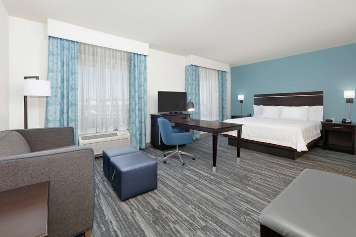 Room 7 of 11