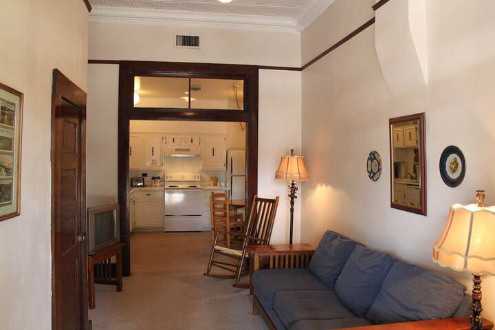 The Hotel Limpia