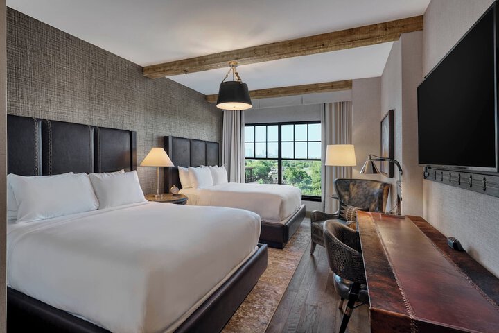 Room 35 of 100