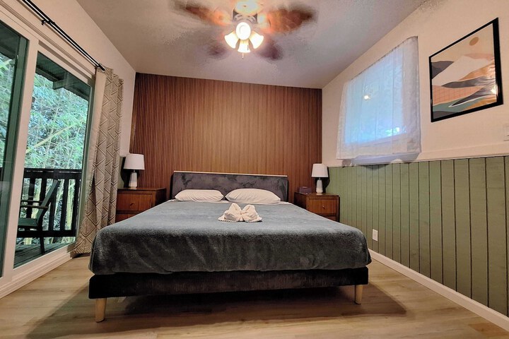 Wild Ginger Hotel