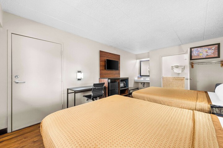 Room 16 of 41