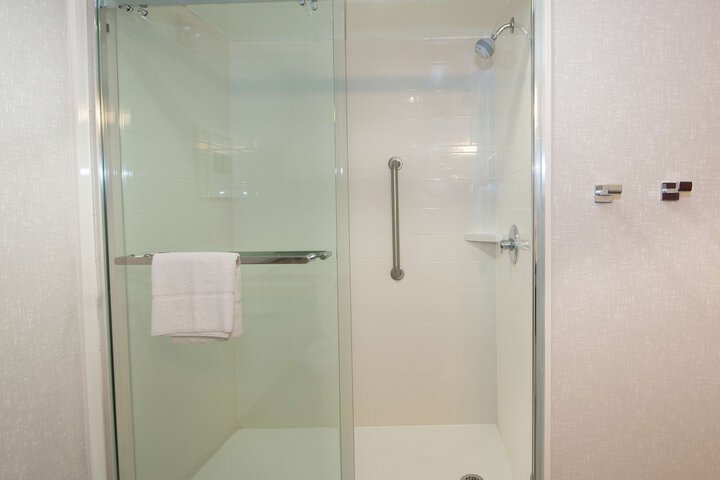 Room 15 of 29