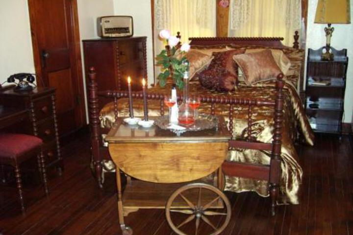 Allas Historical B & B