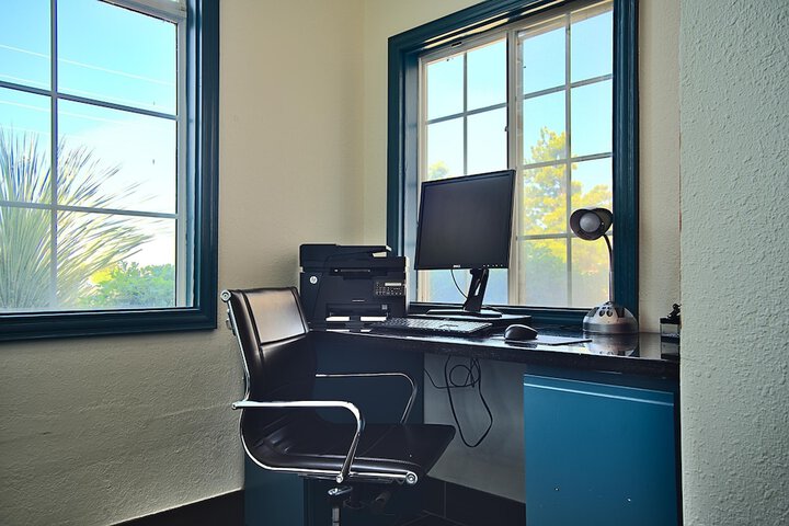 Business Center 42 of 42